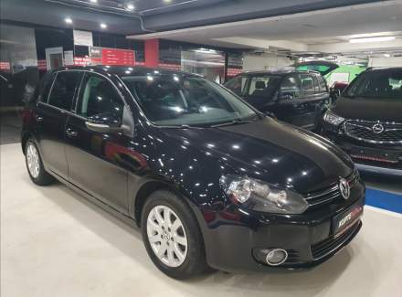 Volkswagen - Golf