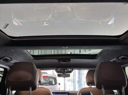 Mercedes-Benz - V-class