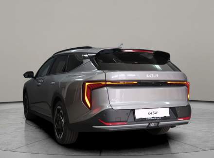 Kia - K4