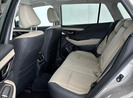 Subaru - Outback