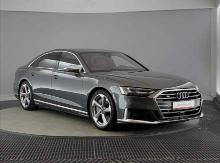 Audi - S8