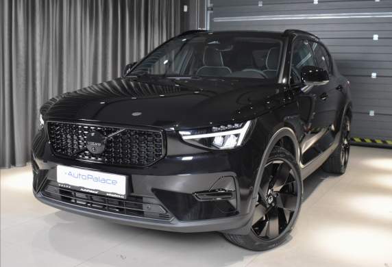 Volvo - XC40