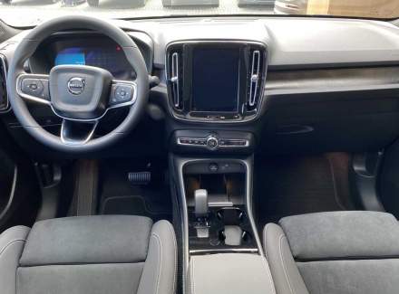 Volvo - C40