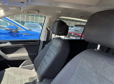 Volkswagen - Touran