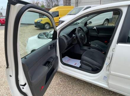 Volkswagen - Polo