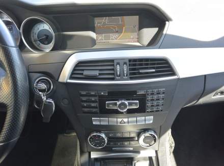 Mercedes-Benz - C-class