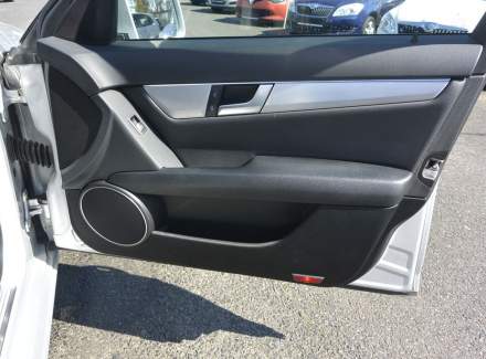 Mercedes-Benz - C-class