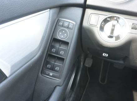 Mercedes-Benz - C-class