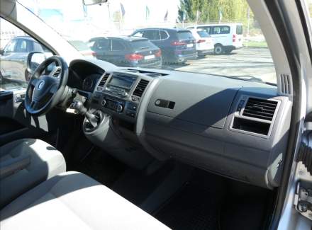 Volkswagen - Caravelle