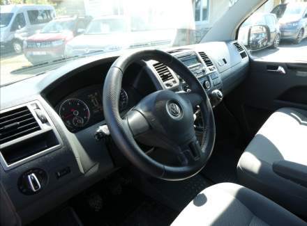 Volkswagen - Caravelle