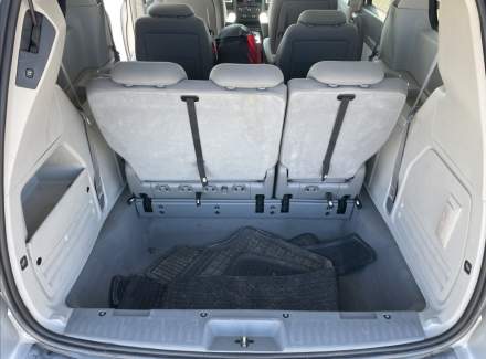 Chrysler - Town & Country