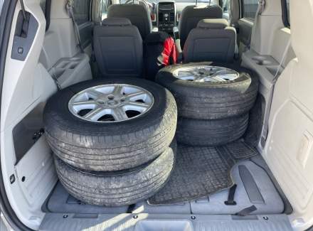 Chrysler - Town & Country