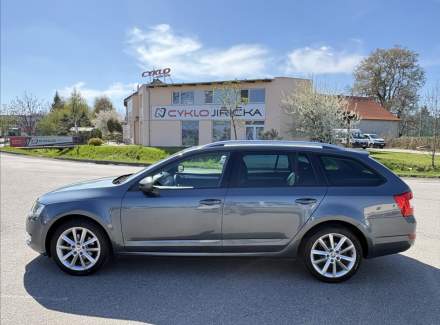 Škoda - Octavia