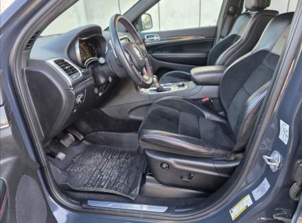 Jeep - Grand Cherokee