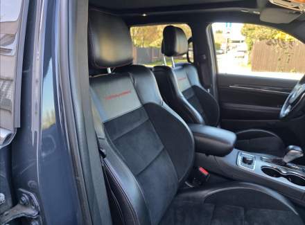 Jeep - Grand Cherokee