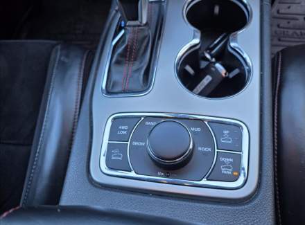 Jeep - Grand Cherokee