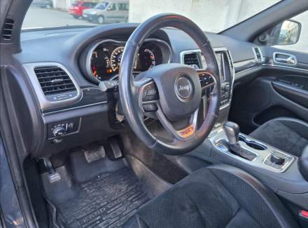 Jeep - Grand Cherokee