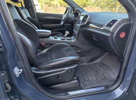 Jeep - Grand Cherokee