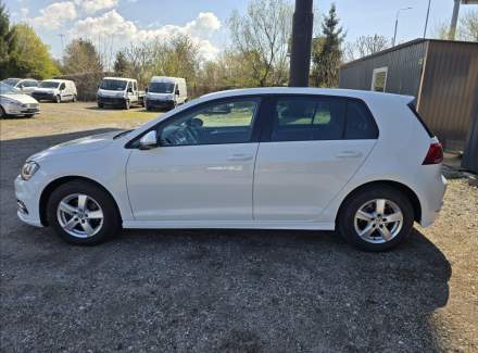 Volkswagen - Golf