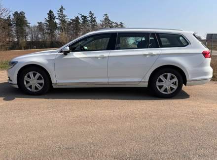 Volkswagen - Passat