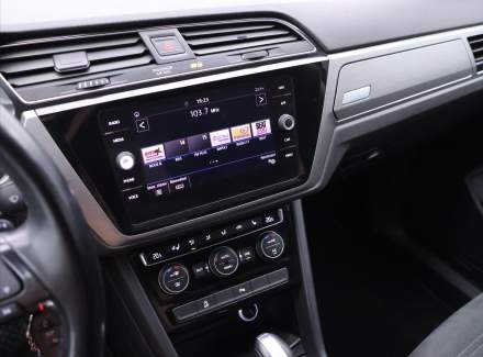 Volkswagen - Touran