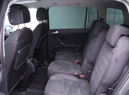Volkswagen - Touran
