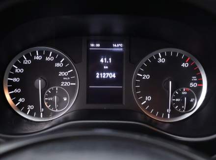 Mercedes-Benz - Vito