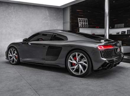 Audi - R8