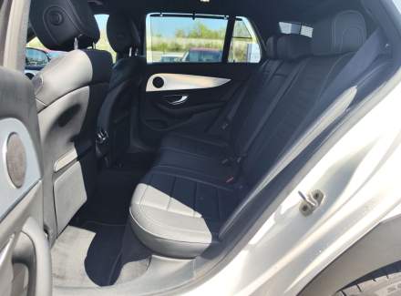 Mercedes-Benz - E-class