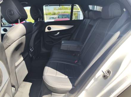 Mercedes-Benz - E-class