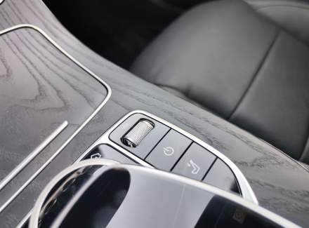 Mercedes-Benz - E-class