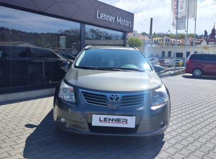 Toyota - Avensis