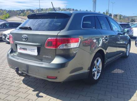 Toyota - Avensis