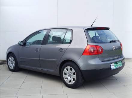 Volkswagen - Golf