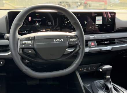 Kia - K4