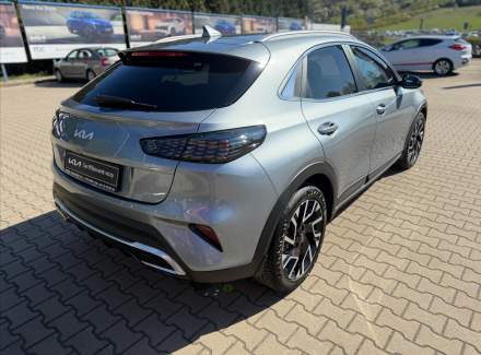 Kia - XCeed