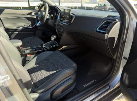 Kia - XCeed