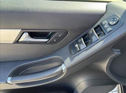 Mercedes-Benz - R-class