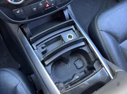 Mercedes-Benz - R-class