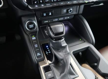 Toyota - Land Cruiser