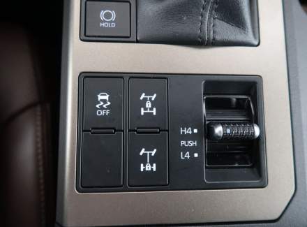 Toyota - Land Cruiser