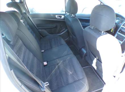 Peugeot - 307
