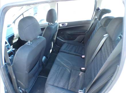 Peugeot - 307