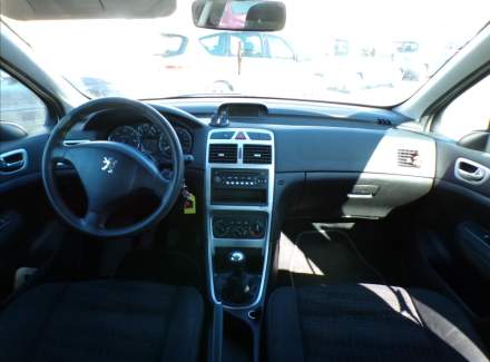 Peugeot - 307