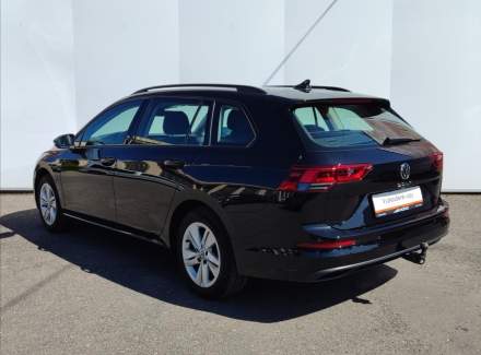 Volkswagen - Golf