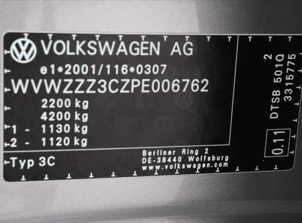 Volkswagen - Passat