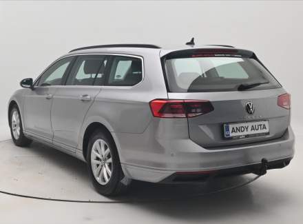 Volkswagen - Passat