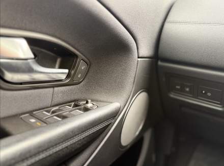 Land Rover - Range Rover Evoque