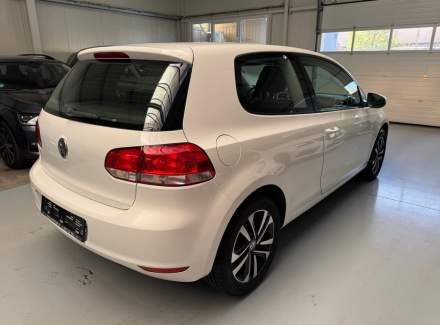 Volkswagen - Golf