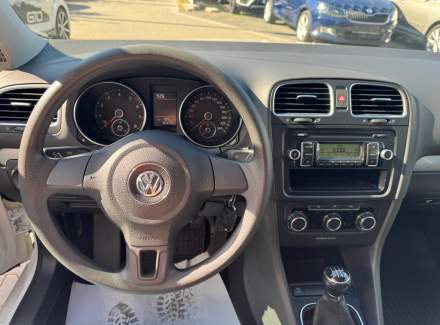 Volkswagen - Golf